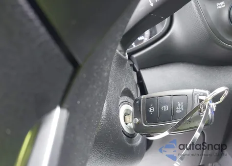 2021 Hyundai Venue Se from USA, damaged, VIN KMHRB8A36MU096767